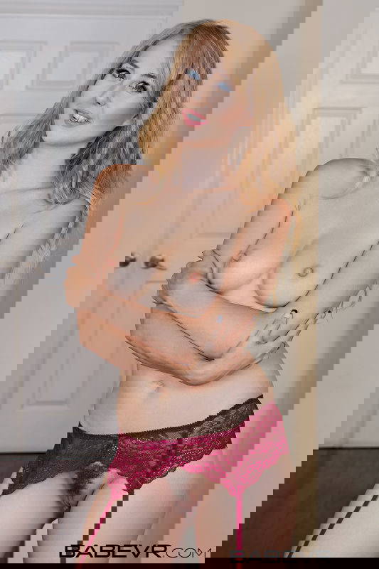 Aali Kali - VR Porn Model