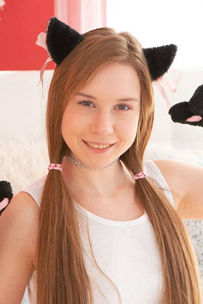 Alice Klay - VR Porn Model