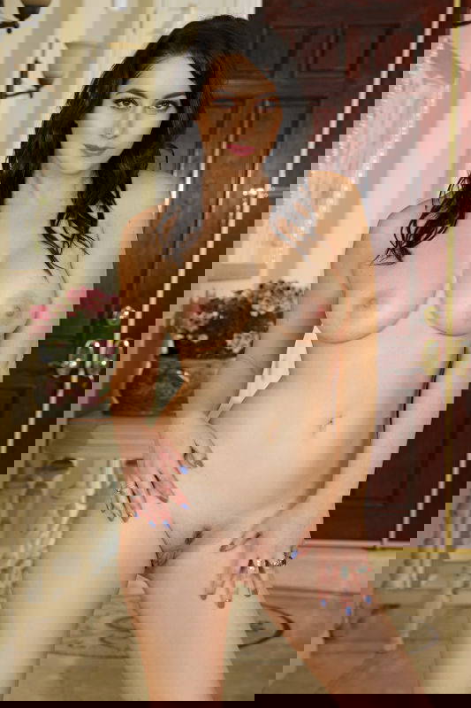 Allesandra Snow - VR Porn Model