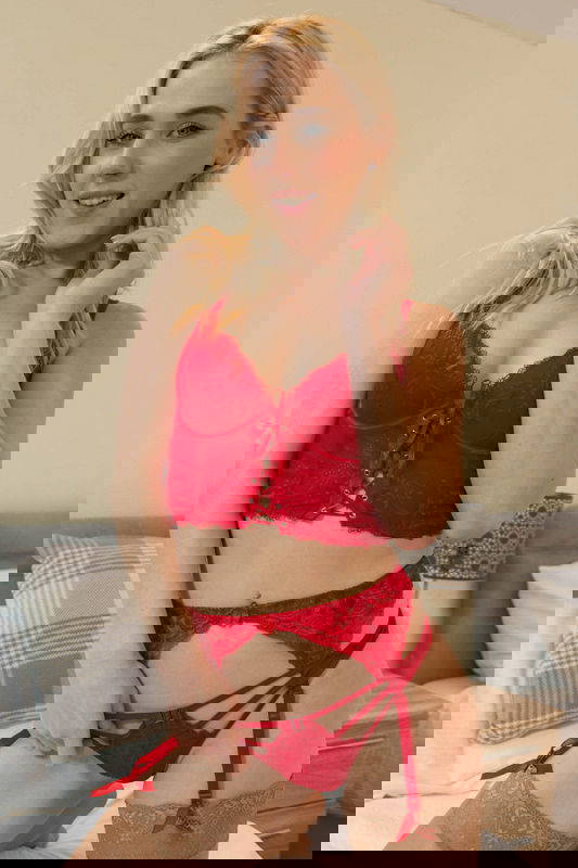 Amy W - VR Porn Model