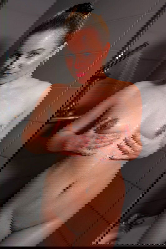 Anna Belle - VR Porn Model