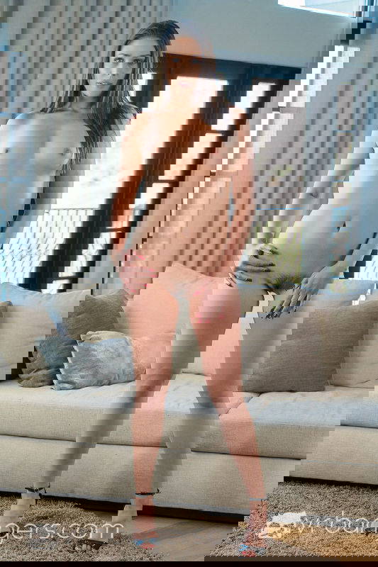 Anna Morna - VR Porn Model