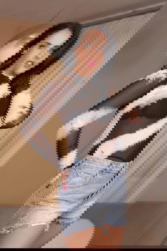 Betzz - VR Porn Model