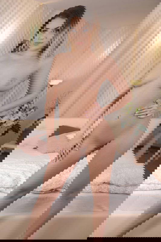 Bianca Booty - VR Porn Model