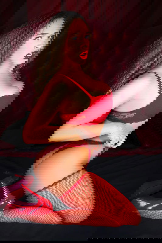 Briana Banderas - VR Porn Model