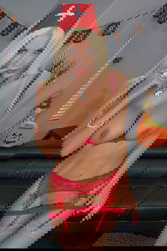 Brittany Andrews - VR Porn Model