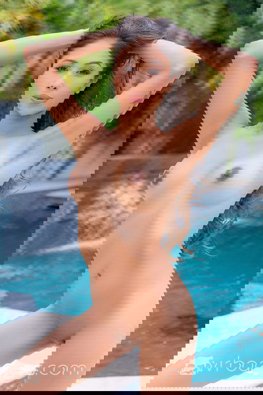 Cali Lee - VR Porn Model