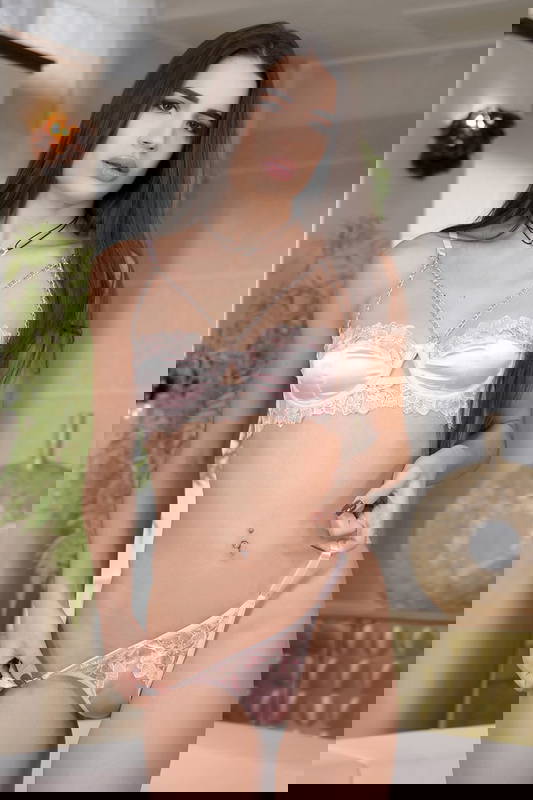 Candie Luciani - VR Porn Model