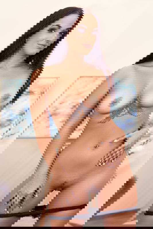 Claudia Bavel - VR Porn Model