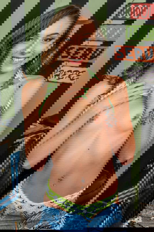 Dani Blu - VR Porn Model