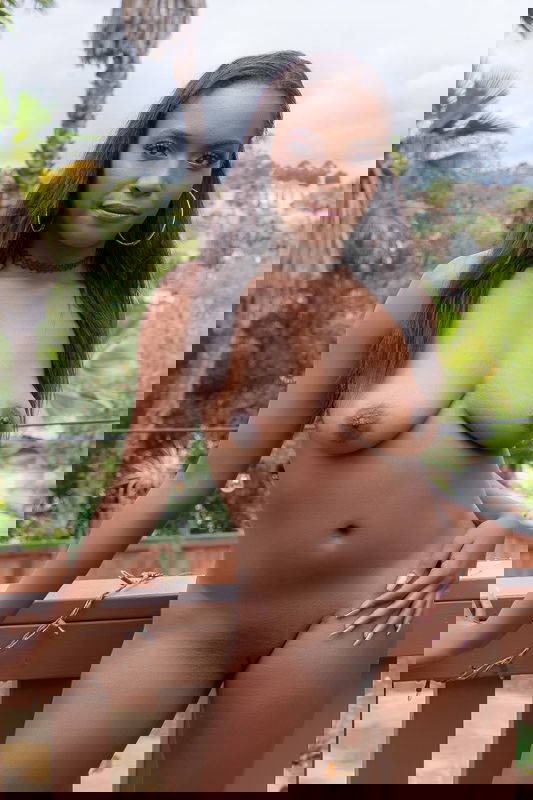 Daya Knight - VR Porn Model