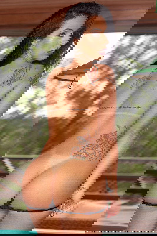 Debora Dunhill - VR Porn Model