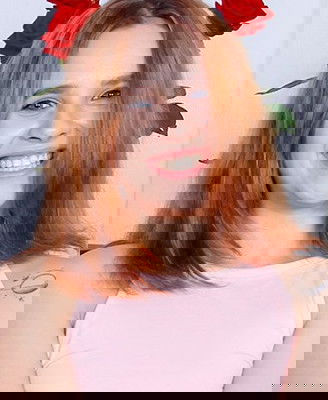 Effie Gold - VR Porn Model