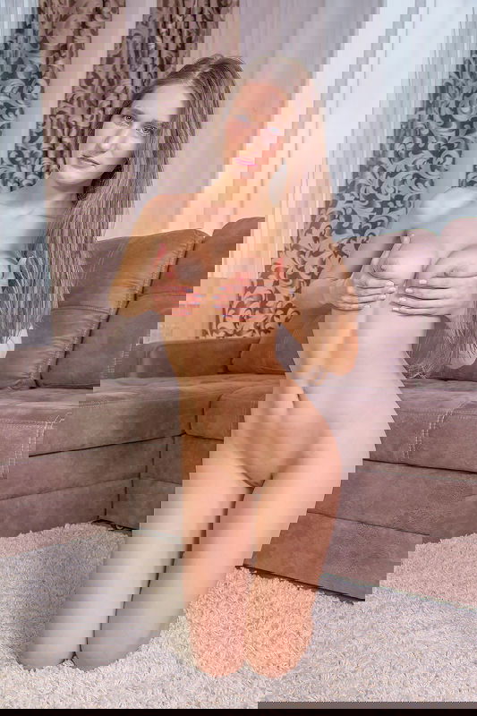 Elina Mikki - VR Porn Model