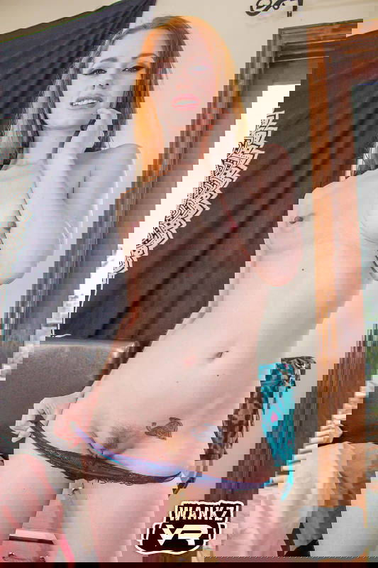 Ella Hughes - VR Porn Model