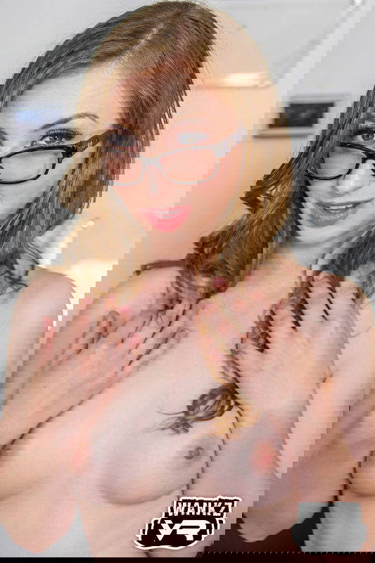 Gracie May Green - VR Porn Model