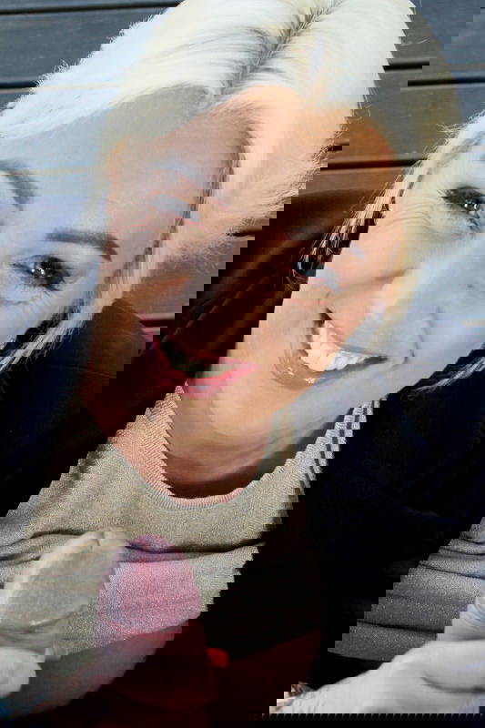 Gwendolyn - VR Porn Model