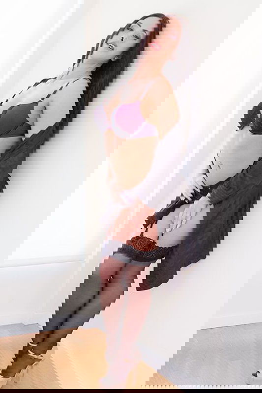 Hannah Shaw - VR Porn Model