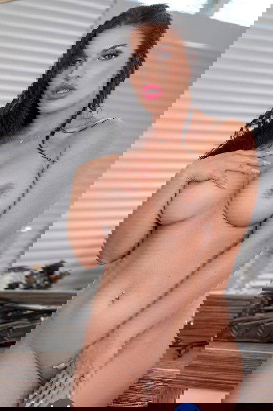 Honey Demon - VR Porn Model