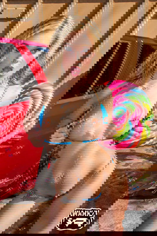 Kali Roses - VR Porn Model