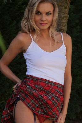 Kate Jones - VR Porn Model