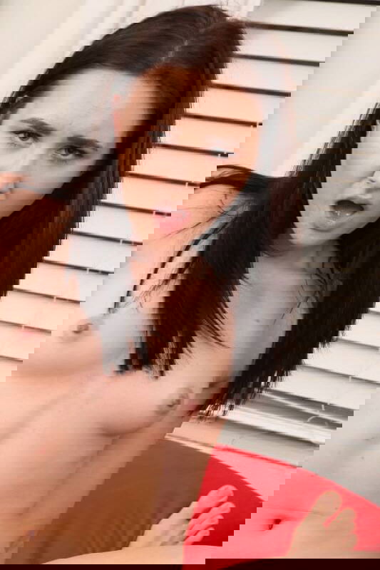 Kelsey Kage - VR Porn Model