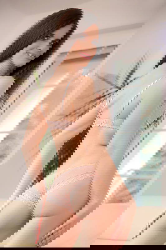 Lana Seymour - VR Porn Model