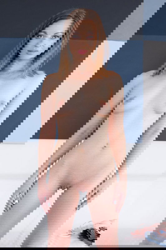 Lilit Sweet - VR Porn Model