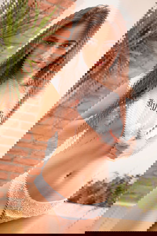 Lisa Davis - VR Porn Model