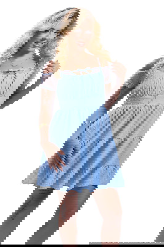 Lola Cheeks - VR Porn Model