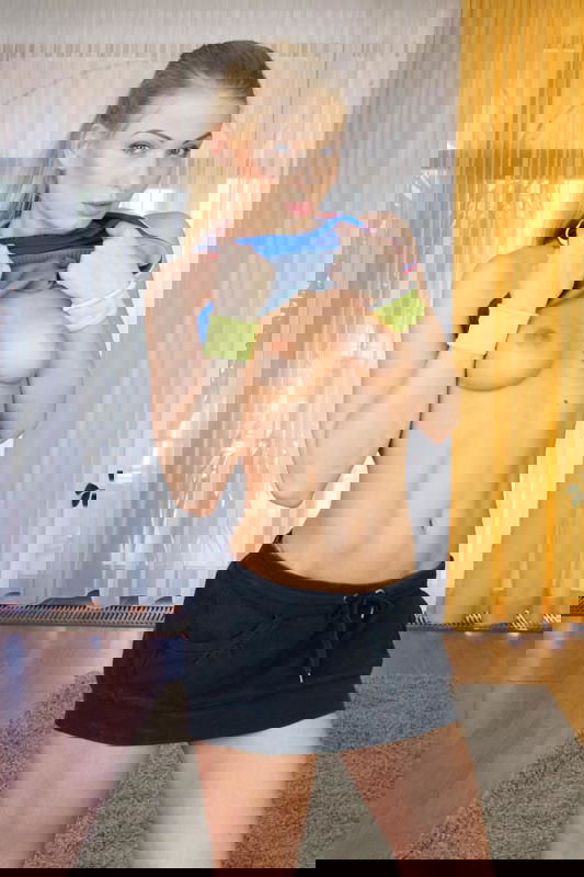 Lucy Heart - VR Porn Model