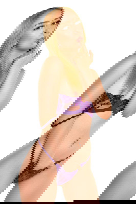 Maria Kazi - VR Porn Model