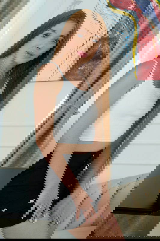 Megan Murkovski - VR Porn Model