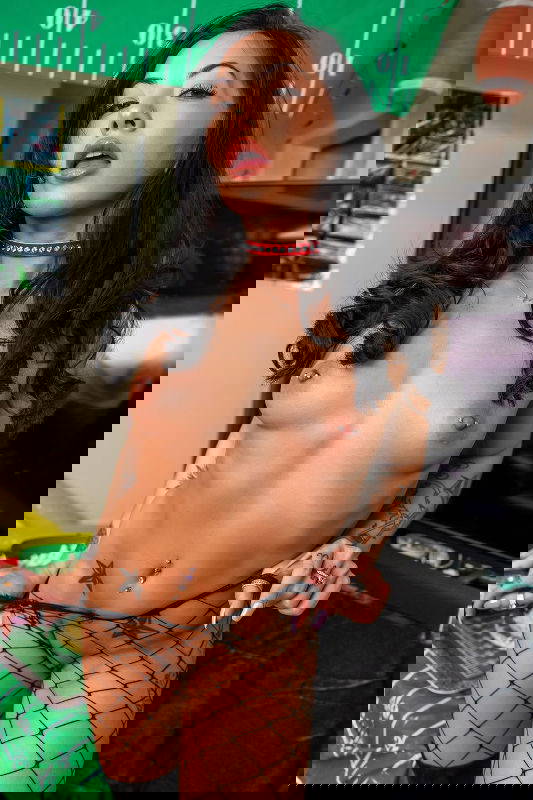 Morgan Lee - VR Porn Model