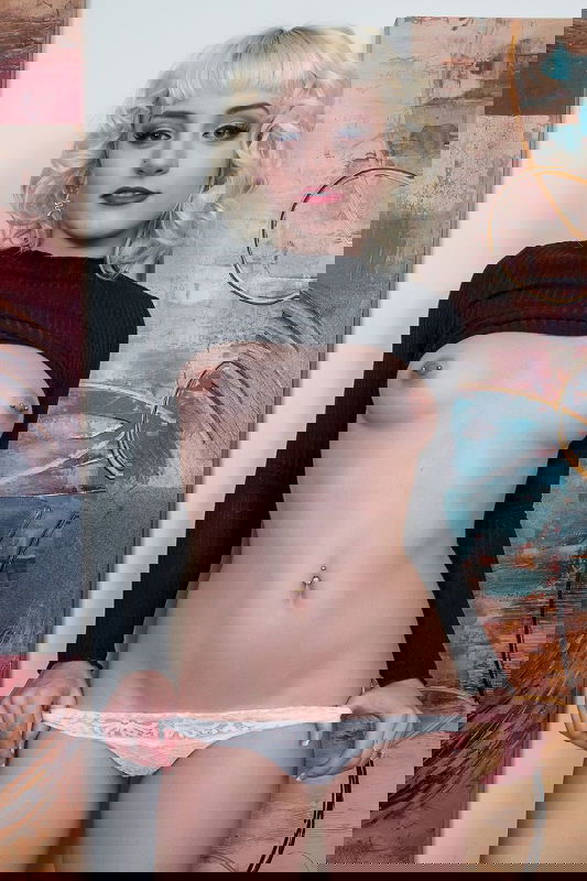 Naomi Nash - VR Porn Model