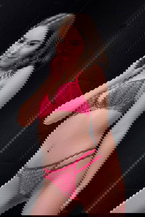 Nicole Auclair - VR Porn Model