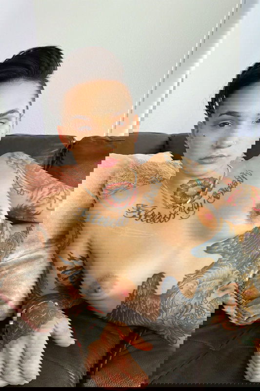 Nikki Hearts - VR Porn Model