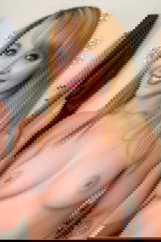 Nikole Nash - VR Porn Model