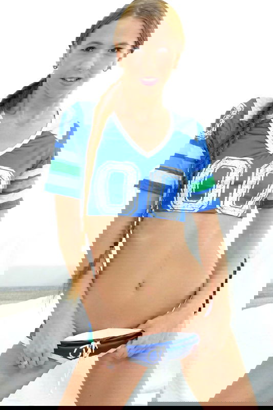 Paris Devine - VR Porn Model