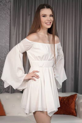 Princess Alice - VR Porn Model