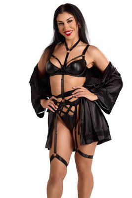 Queenie Sateen - VR Porn Model