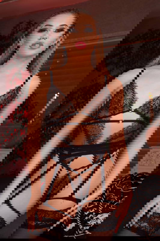 Rika Fane - VR Porn Model