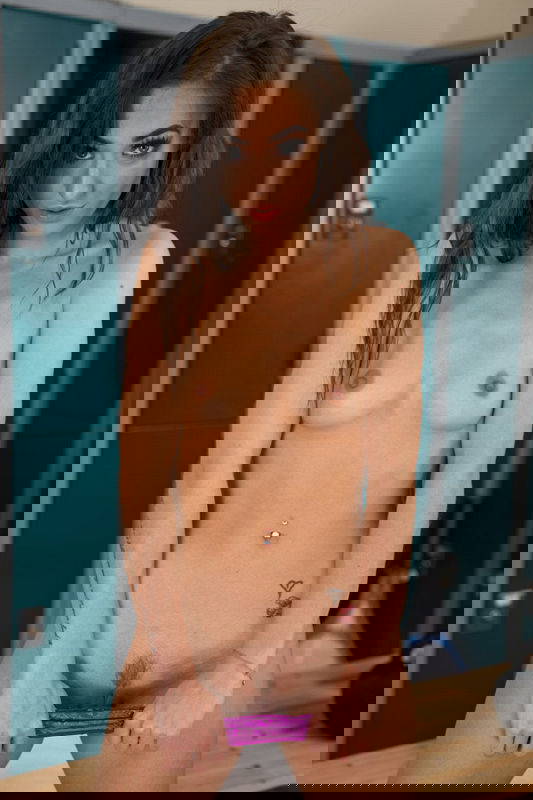 Rose - VR Porn Model