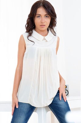 Roxy Sky - VR Porn Model