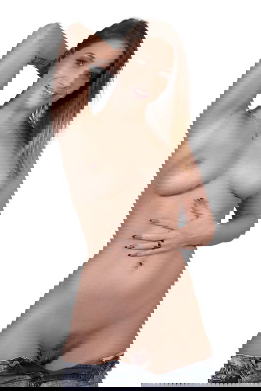 Sata Jones - VR Porn Model