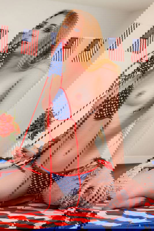 Taylor Rae - VR Porn Model