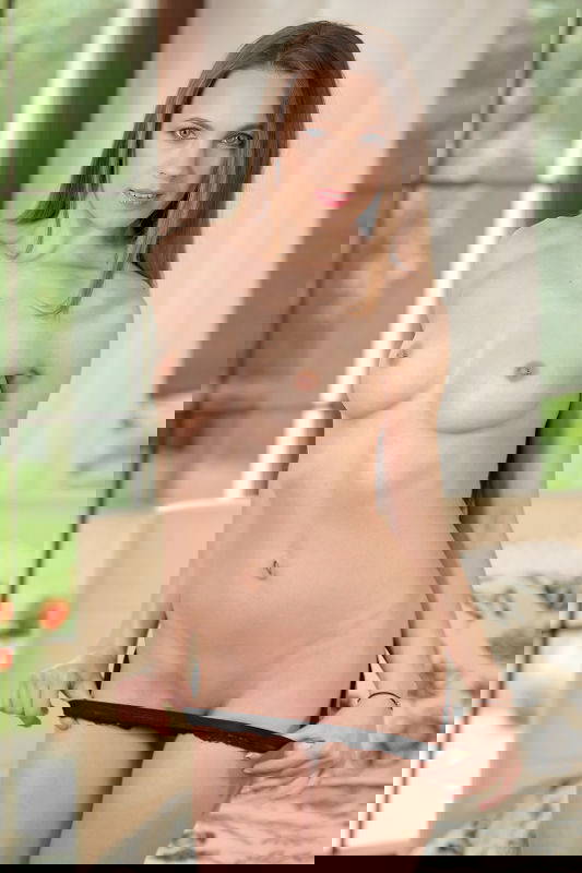 Veronica Clark - VR Porn Model