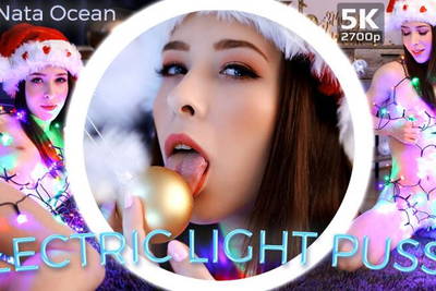 Electric Light Pussy - VR Porn Video - Nata Gold