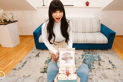 Sticky Buns - VR Porn Video - Nadja Lapiedra, Michael Fly